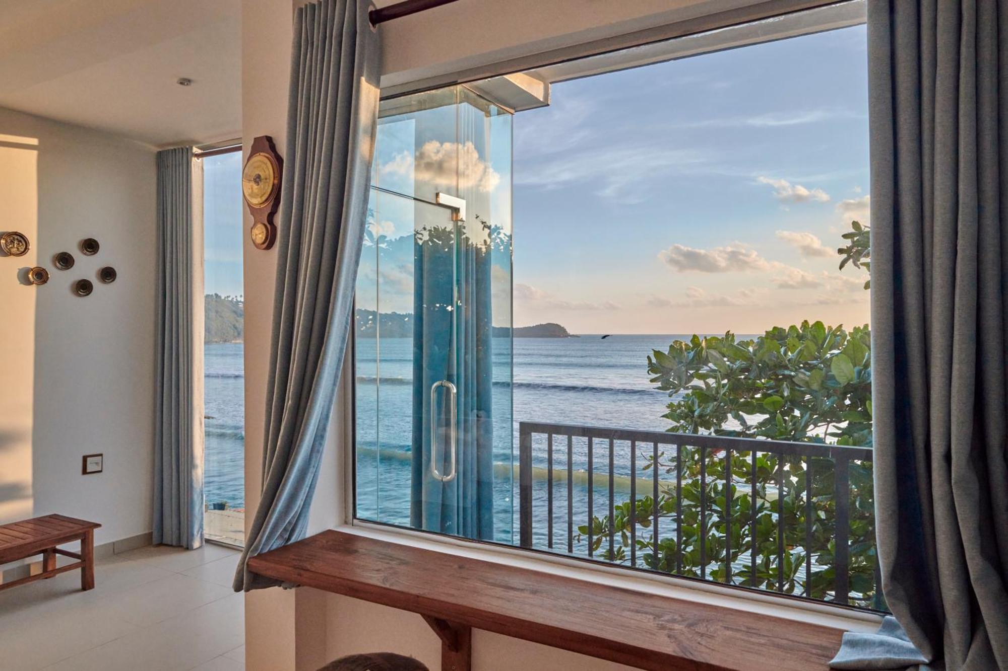 Kings Bay Beach Resort 갈레 외부 사진