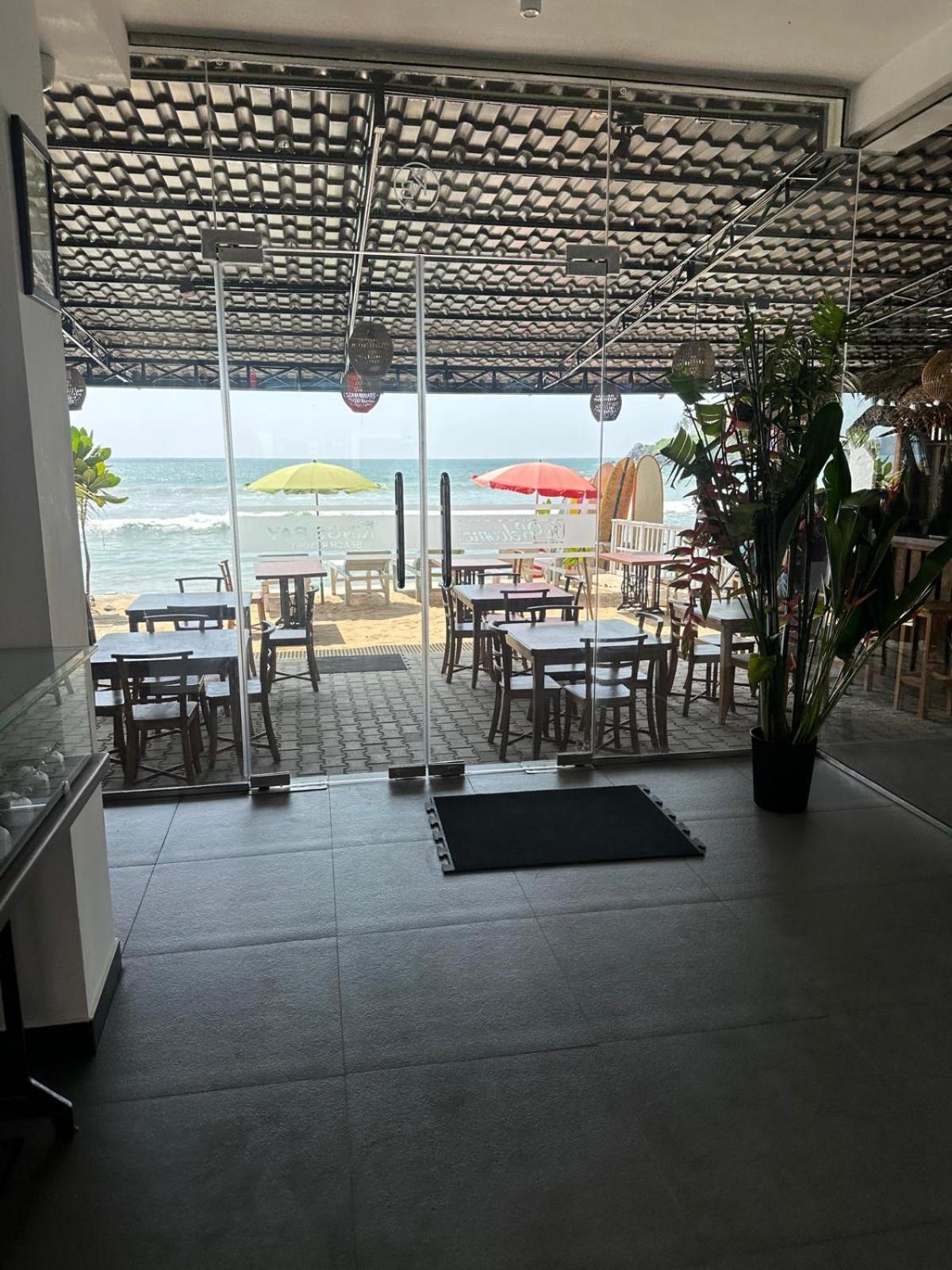 Kings Bay Beach Resort 갈레 외부 사진