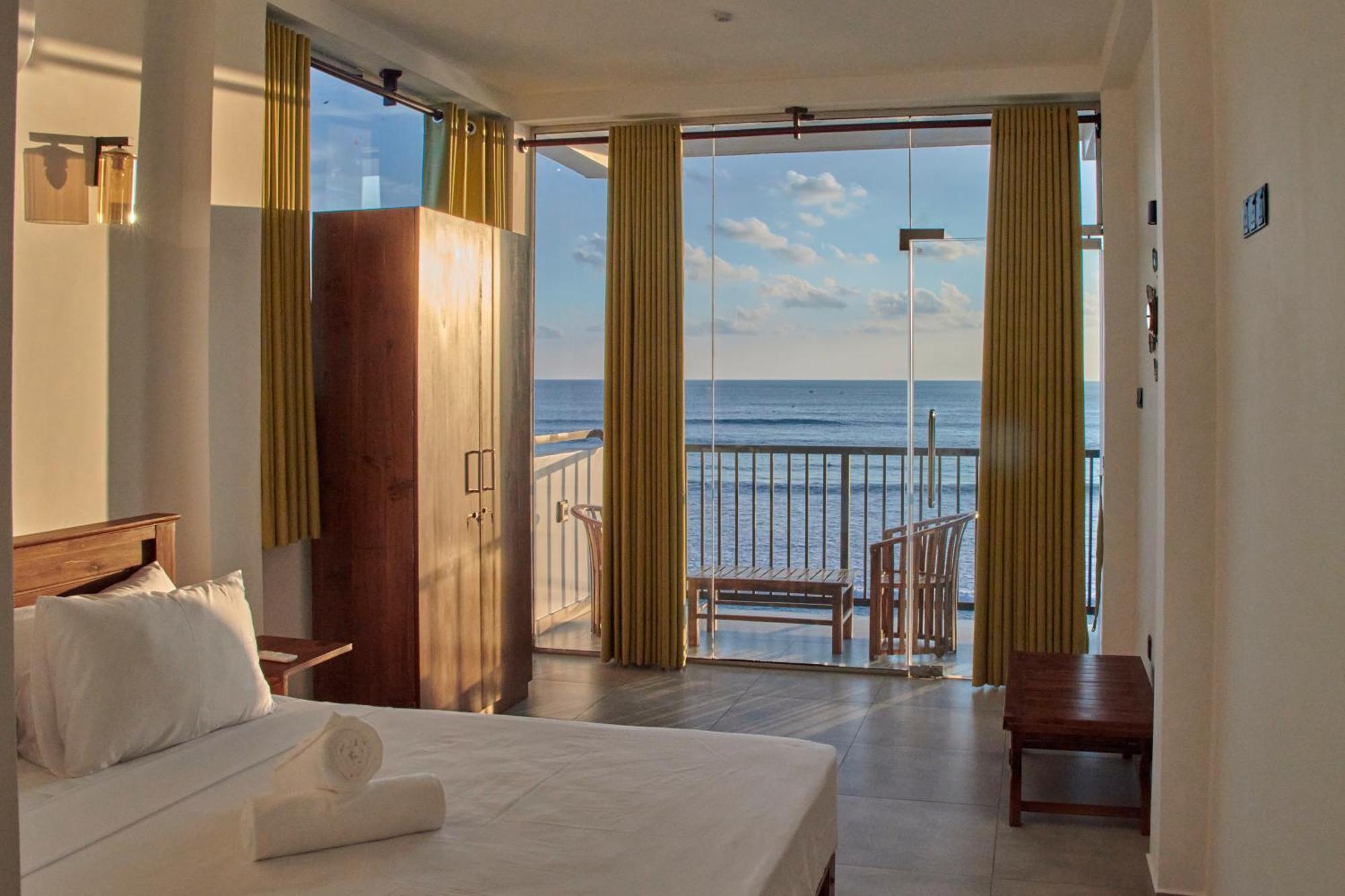 Kings Bay Beach Resort 갈레 외부 사진