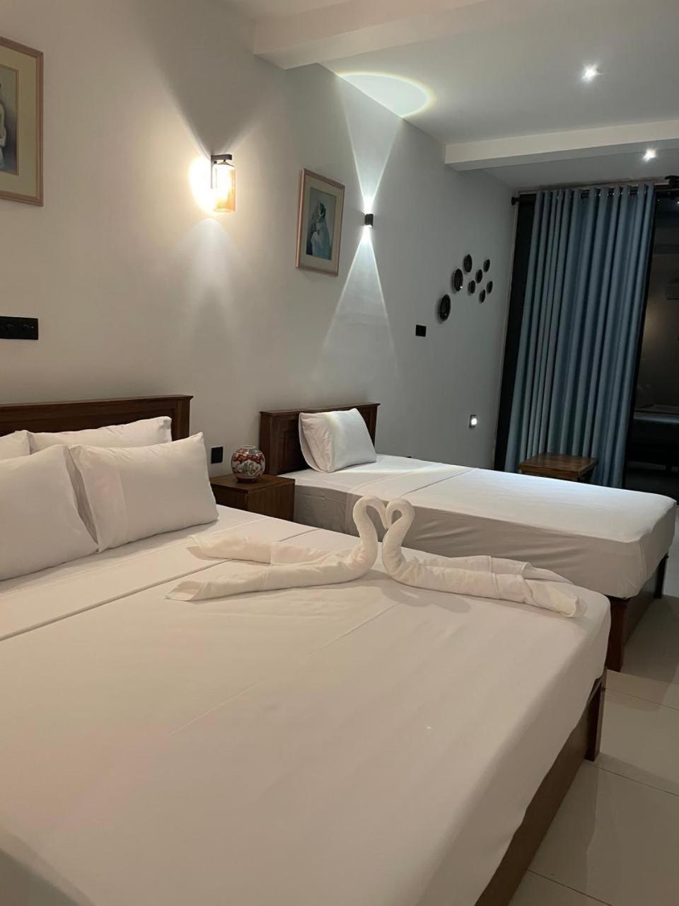 Kings Bay Beach Resort 갈레 외부 사진