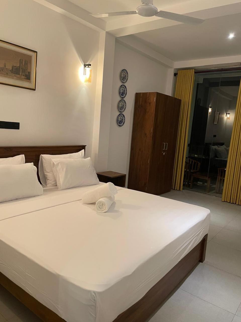 Kings Bay Beach Resort 갈레 외부 사진