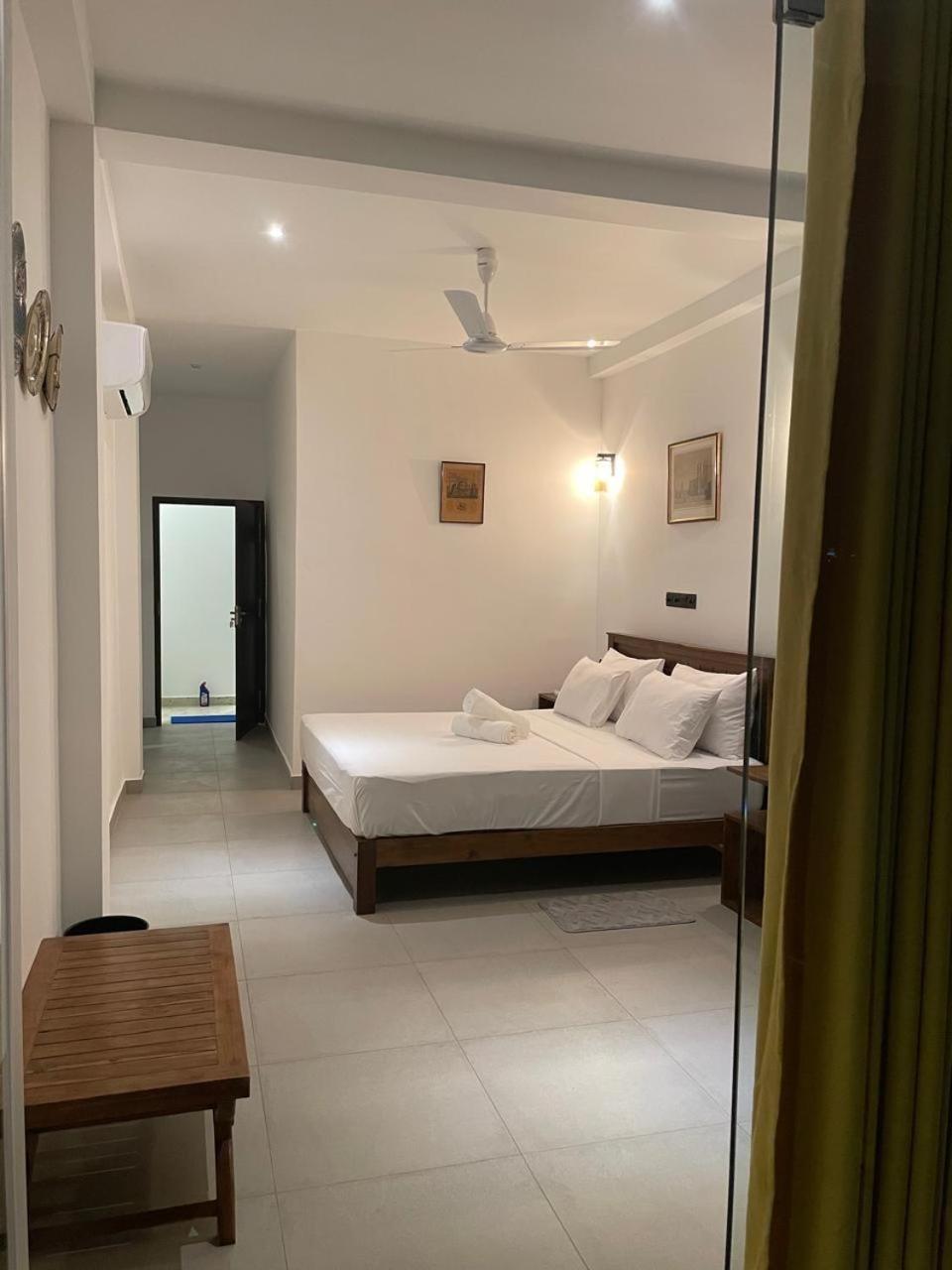 Kings Bay Beach Resort 갈레 외부 사진