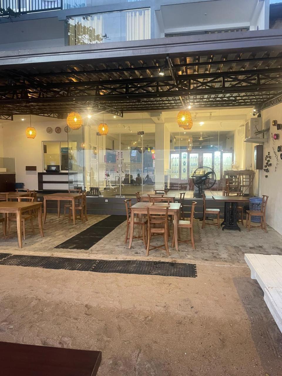 Kings Bay Beach Resort 갈레 외부 사진