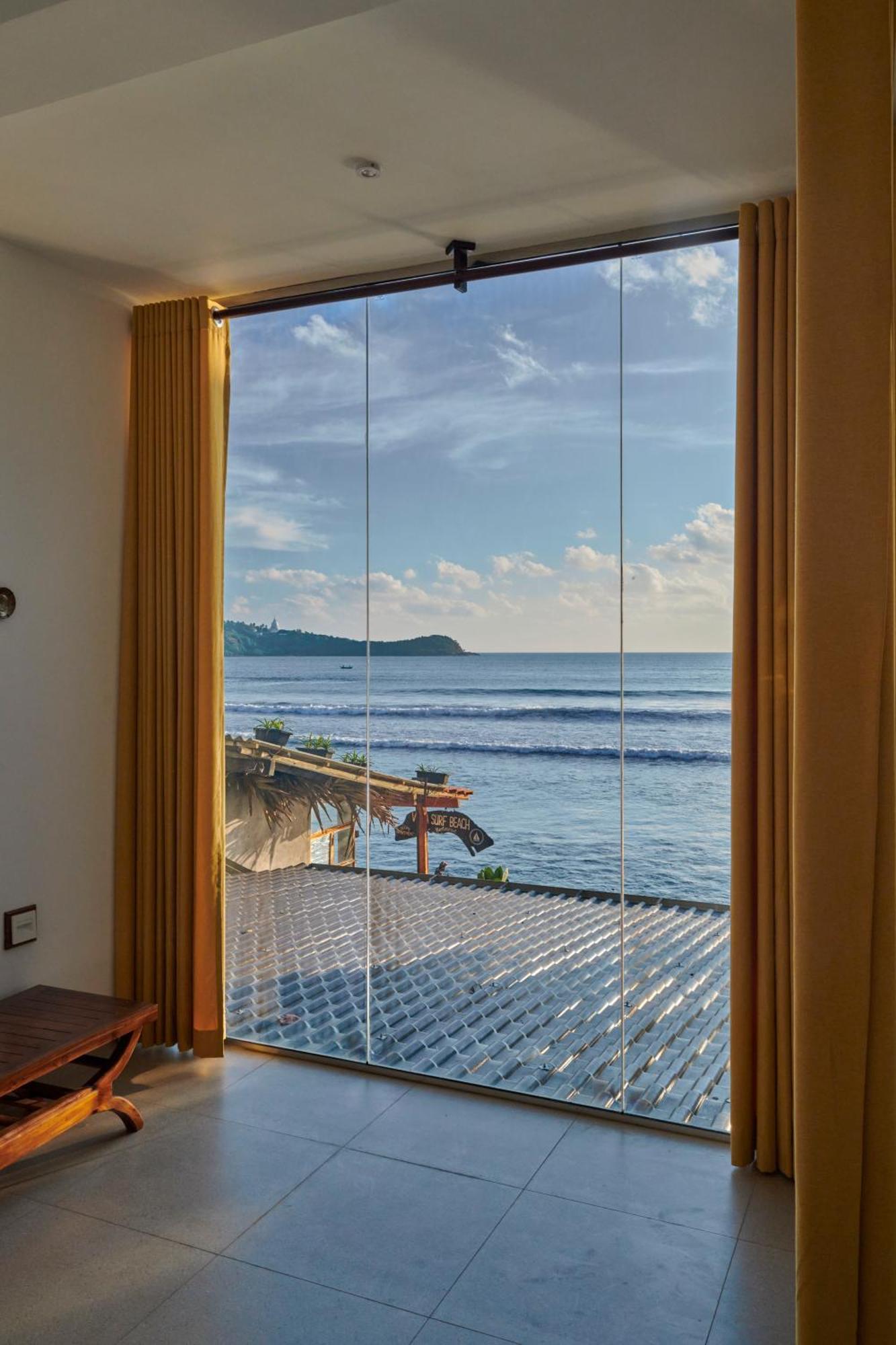 Kings Bay Beach Resort 갈레 외부 사진