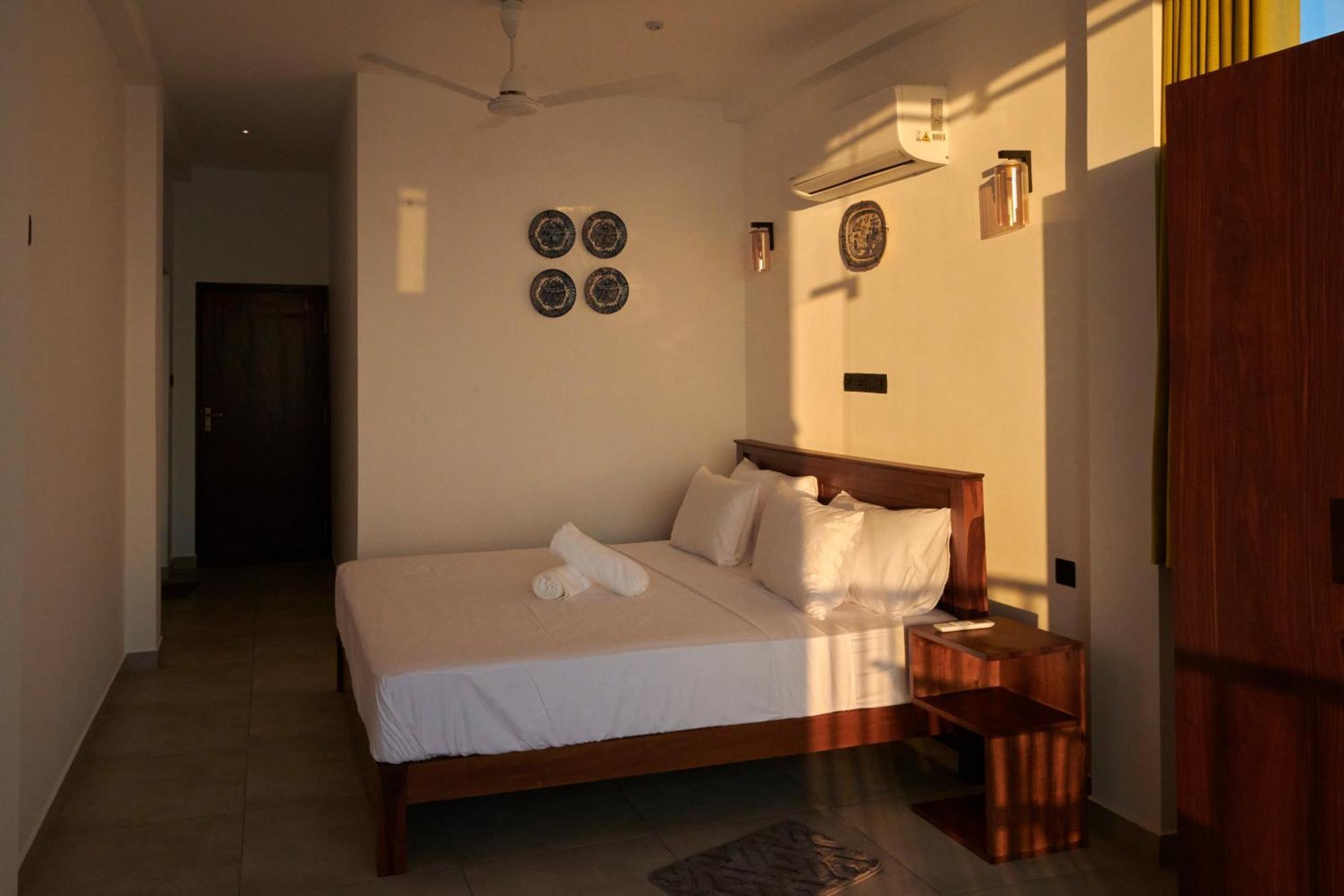Kings Bay Beach Resort 갈레 외부 사진